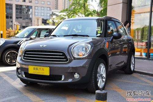 MINI  COUNTRYMAN  ^ DƬ