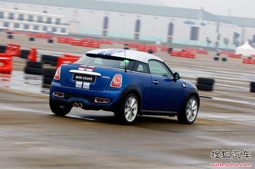 MINI COUPE  D DƬ