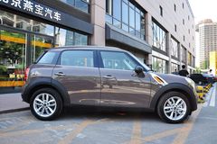 MINI COUNTRYMAN  ^ DƬ