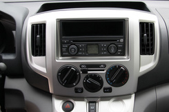 ȫҶ 10f7MPV܇e