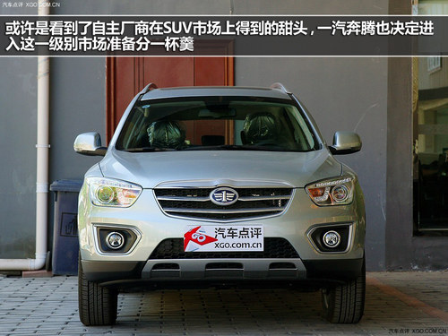 LX5Iԃr ĿSUVُ܇]