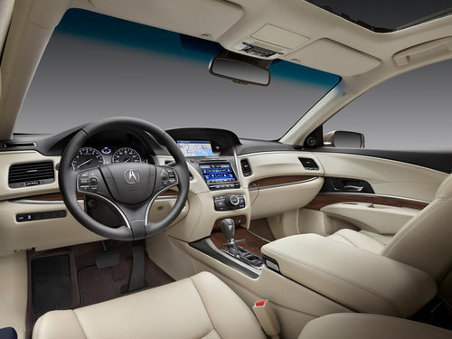 2014款
歌頌RLX 北美車展公布/明年面市