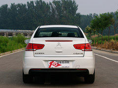 世嘉三廂購車優惠1.5萬元 部分現車銷售
