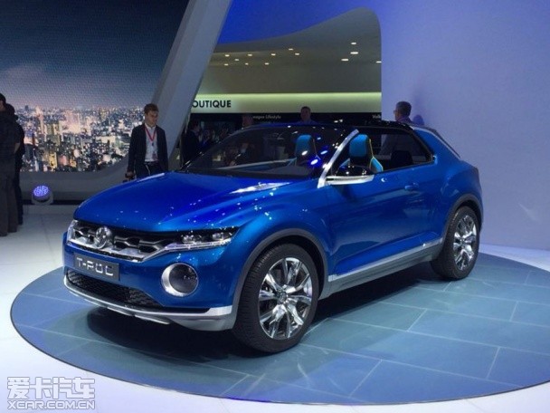 POLO¿܇ЧD 2015ꌢl