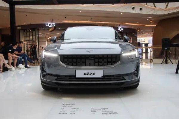 吉利旗下“轎跑”到店實(shí)拍,果然沒讓人失望,實(shí)車比照片更好看