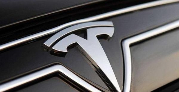 拆開特斯拉后,發現7千多節5號電池,車主:怎么感覺被騙了?