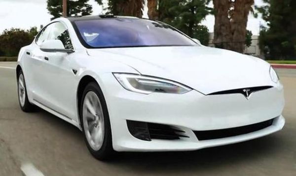 拆開特斯拉后,發現7千多節5號電池,車主:怎么感覺被騙了?