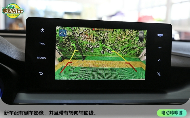 瞄準年輕市場的代步車 靜態體驗幾何EX3 功夫牛