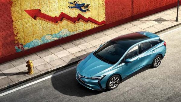 別克微藍(lán)6新增車(chē)型上市 售價(jià)19.53萬(wàn)元 有點(diǎn)貴!