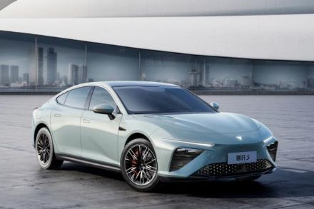 全新哪吒S將今晚上市 定位品牌旗艦轎車