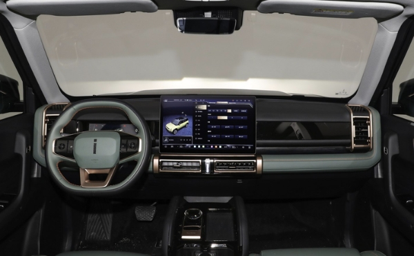 奇瑞iCAR 03預(yù)售12.98萬起,定位純電SUV,造型方盒子