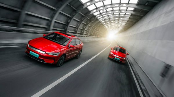 油電同權即將到來 新能源車路在何方?