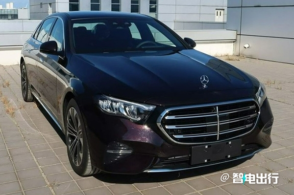 全新奔馳E級插混實車圖曝光 搭載2.0T插混版