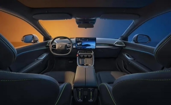 阿爾法S5新增560 PRO版車上市 售價16.08萬