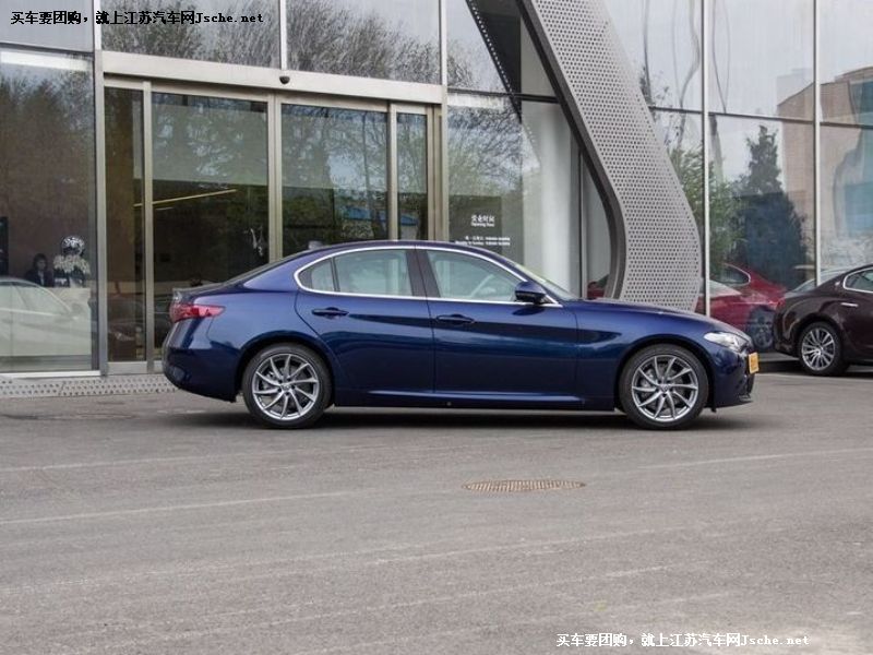 Giulia
܇^7
c鿴һD